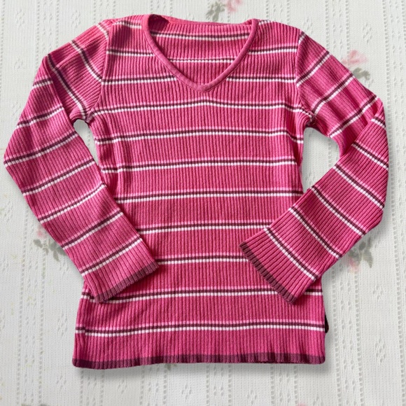 🌷 Pink and Mauve Striped V Neck Sweater - Picture 1 of 2